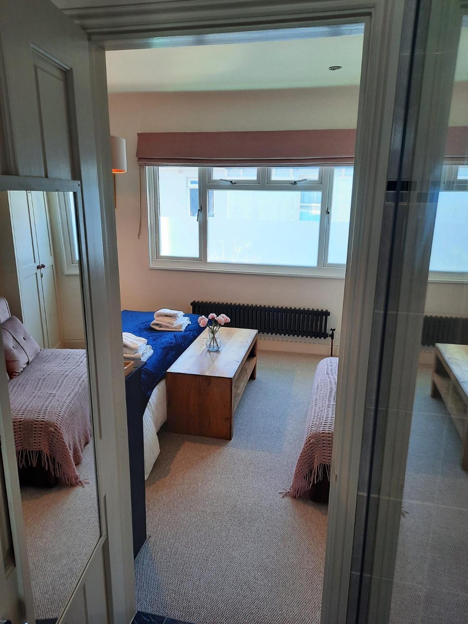 Super King Bedroom With Large Ensuite Brighton Dış mekan fotoğraf